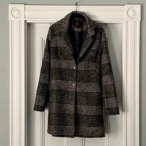 NWOT Yoki Houndstooth coat